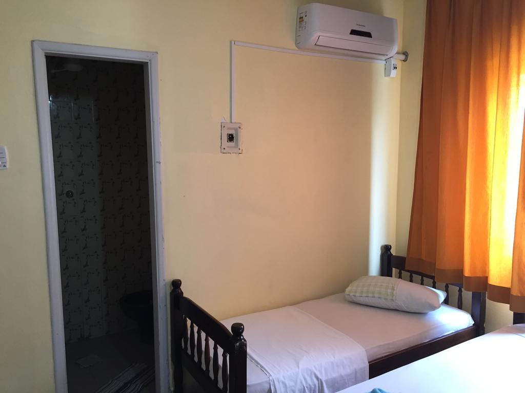 Hotel Elite Трамандаи Екстериор снимка